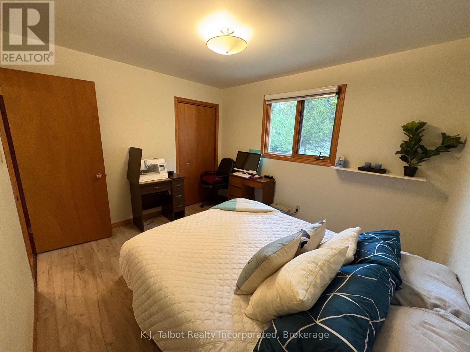 215 Bennett Street E, Goderich (Goderich (Town)), Ontario  N7A 1A8 - Photo 23 - X12053733