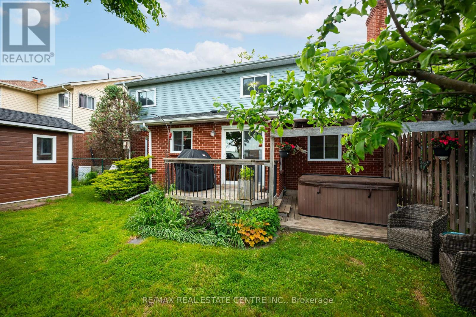 8 Passmore Avenue, Orangeville, Ontario  L9W 4E2 - Photo 10 - W12212586