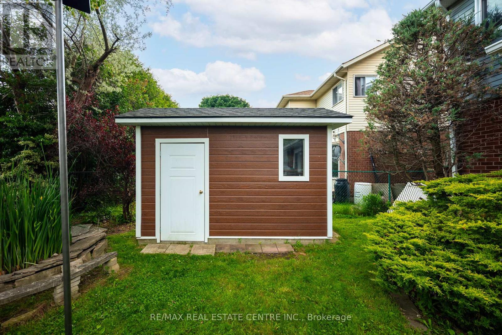 8 Passmore Avenue, Orangeville, Ontario  L9W 4E2 - Photo 11 - W12212586