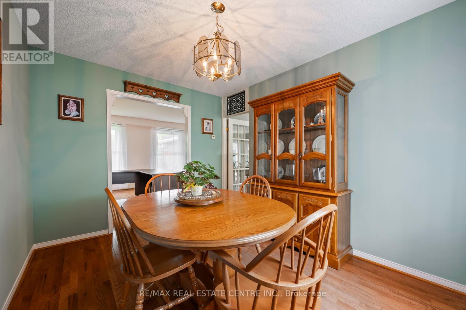 8 Passmore Avenue, Orangeville, Ontario  L9W 4E2 - Photo 17 - W12212586