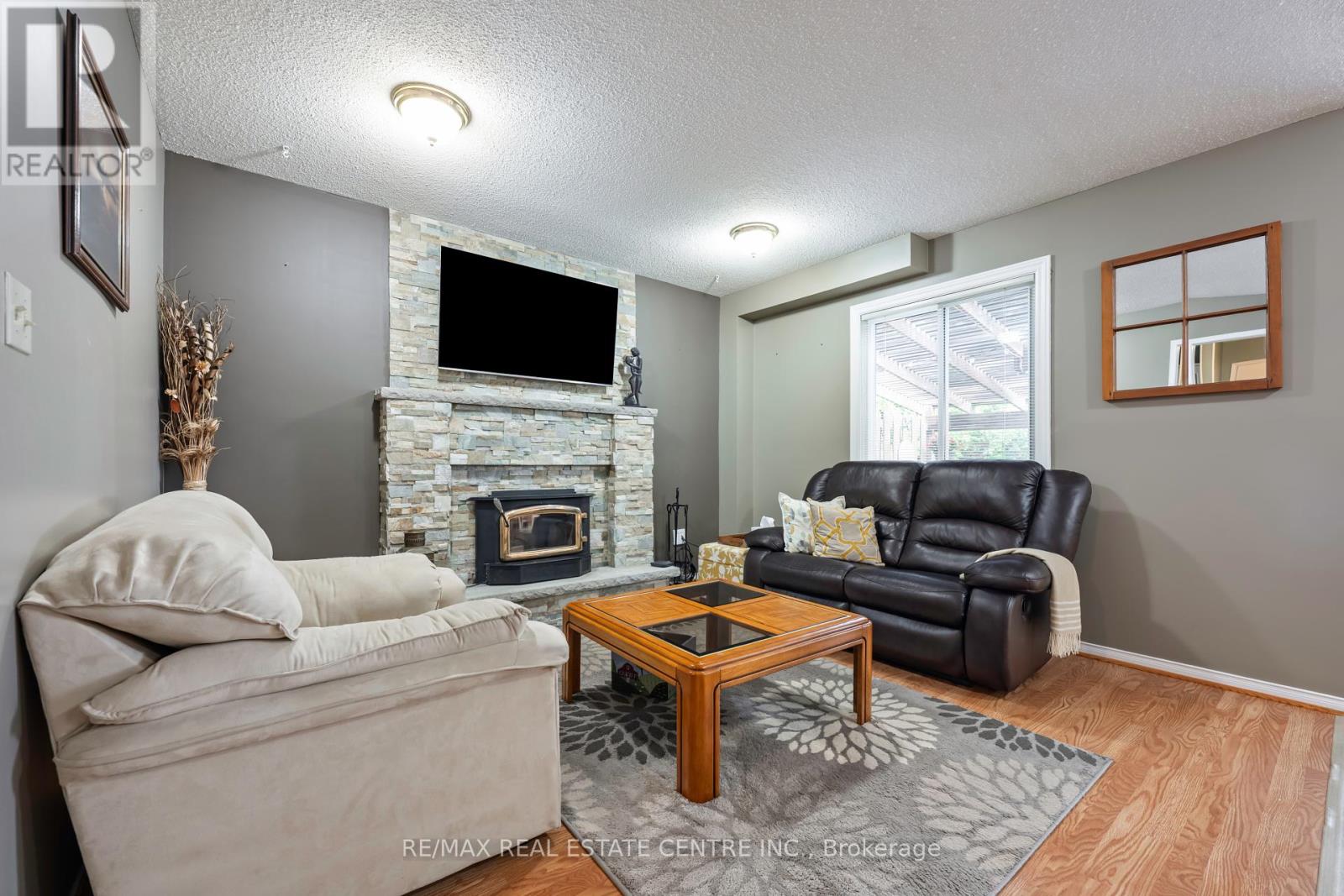 8 Passmore Avenue, Orangeville, Ontario  L9W 4E2 - Photo 24 - W12212586