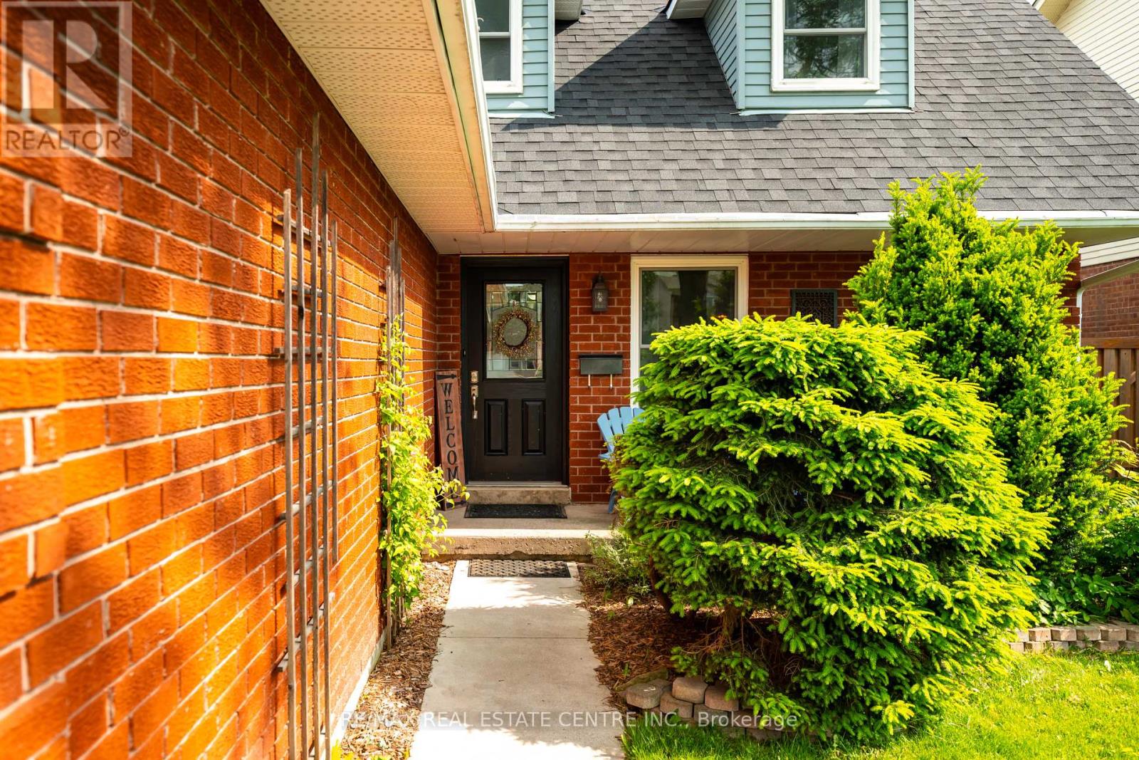 8 Passmore Avenue, Orangeville, Ontario  L9W 4E2 - Photo 3 - W12212586