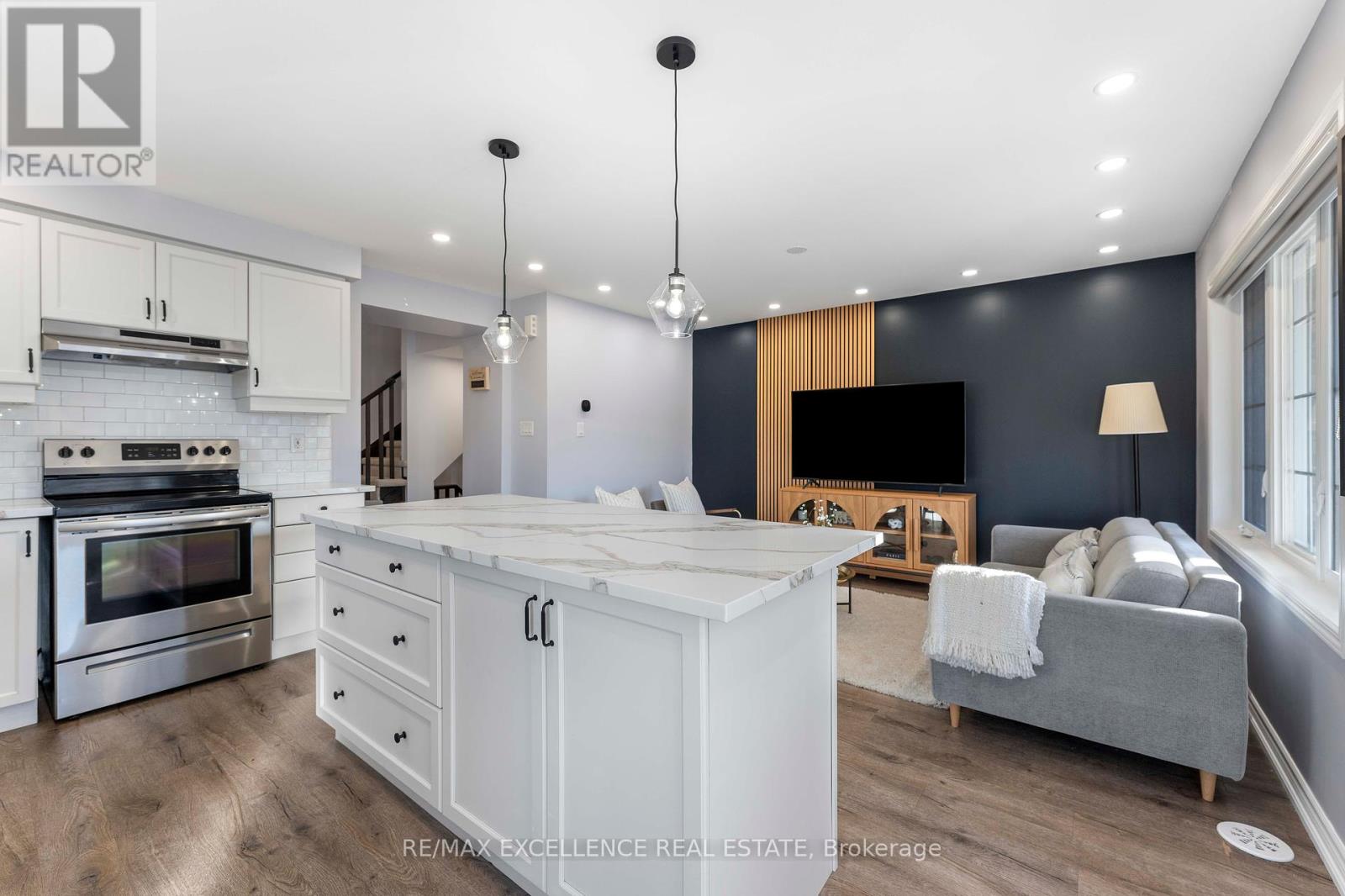 898 Ash Gate, Milton (Cb Cobban), Ontario  L9E 1R9 - Photo 18 - W12212593