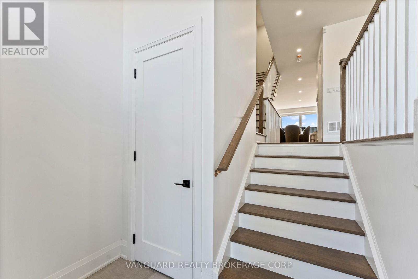 A - 144 Winston Park Boulevard, Toronto, Ontario  M3K 1C5 - Photo 12 - W12212601