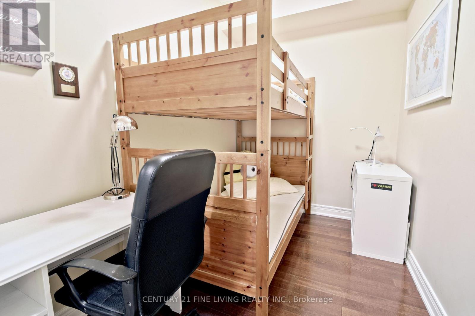 10 Old Mill Trail E, Toronto (Kingsway South), Ontario  M8X 2Y9 - Photo 16 - W12212625