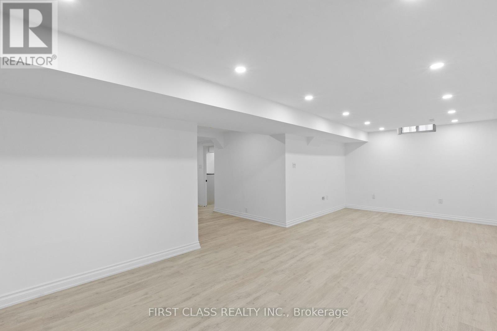4240 Taffey Crescent, Mississauga (Erin Mills), Ontario  L5L 2J2 - Photo 28 - W12212638
