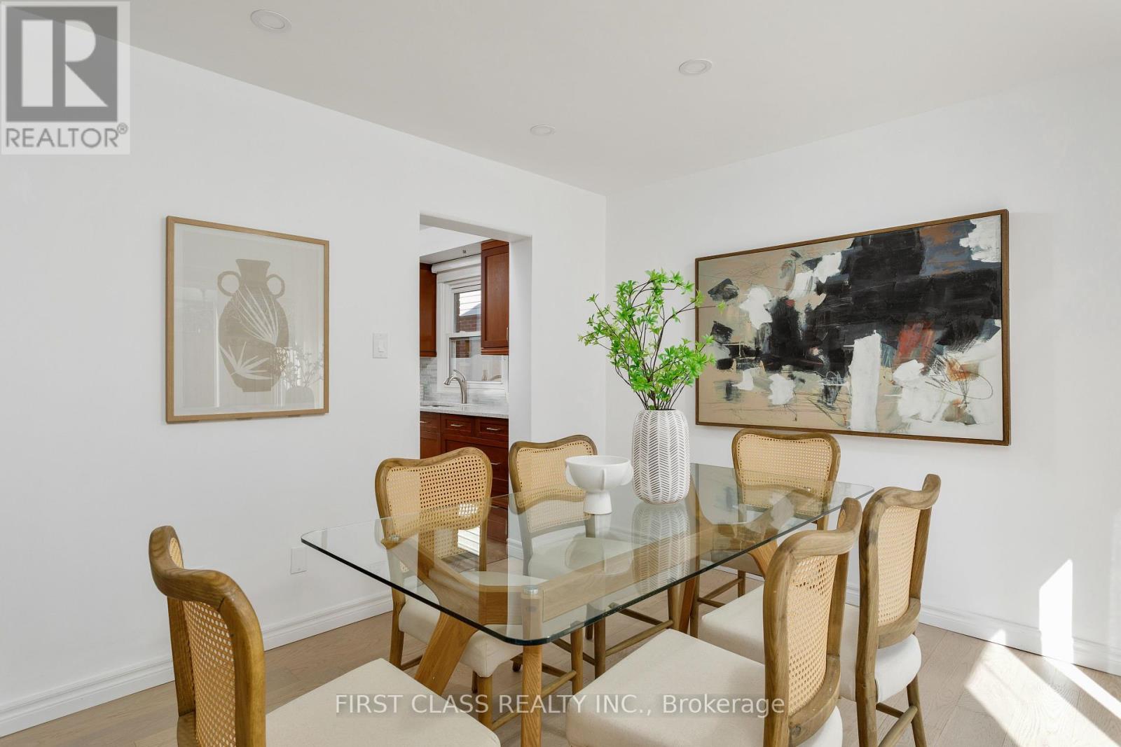4240 Taffey Crescent, Mississauga (Erin Mills), Ontario  L5L 2J2 - Photo 6 - W12212638