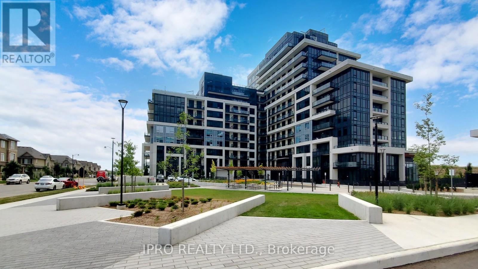 705 - 3200 William Coltson Avenue, Oakville (Jm Joshua Meadows), Ontario  L6H 7C2 - Photo 2 - W12212666
