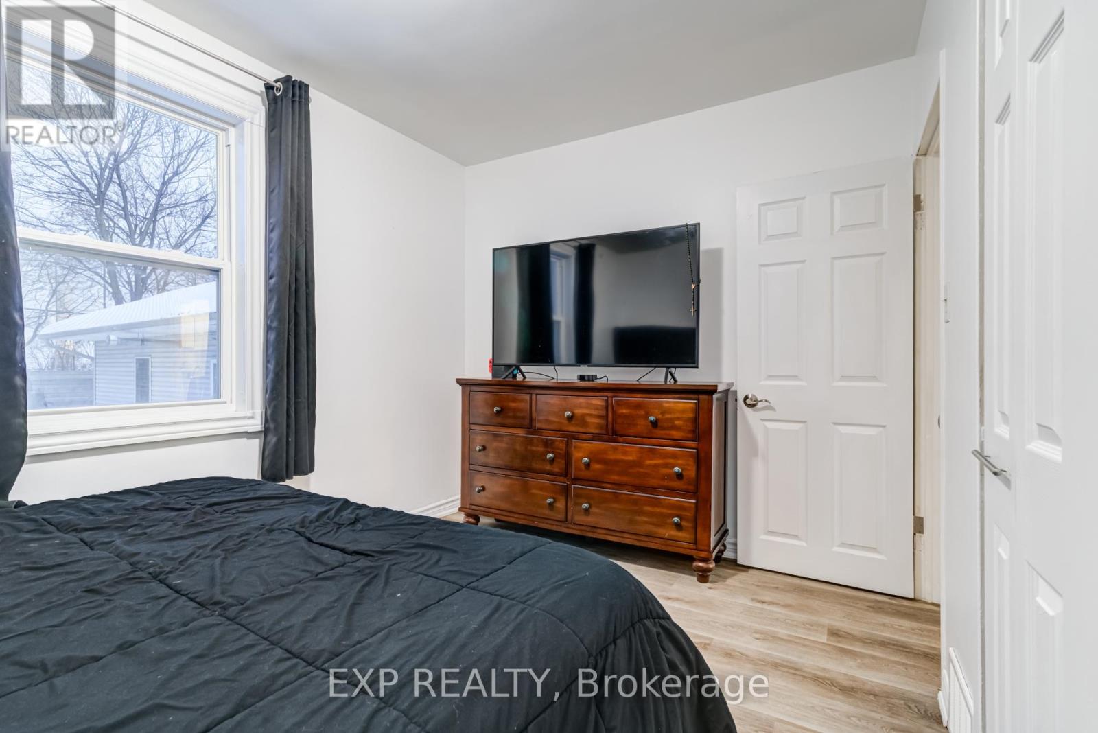 3 Jodphur Avenue, Toronto (Humberlea-Pelmo Park), Ontario  M9M 2J3 - Photo 10 - W12212679
