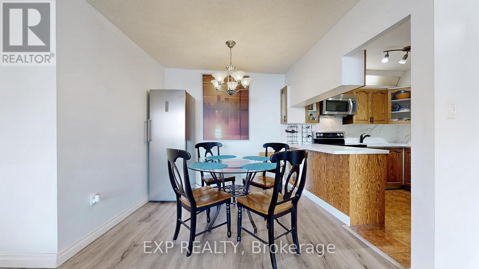 1007 - 330 Dixon Road, Toronto (Kingsview Village-The Westway), Ontario  M9R 1S9 - Photo 5 - W12212680