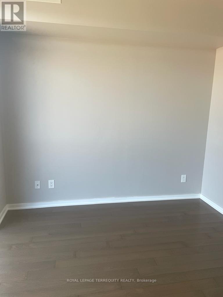 713 - 105 The Queensway, Toronto (High Park-Swansea), Ontario  M6S 5B5 - Photo 12 - W12212696