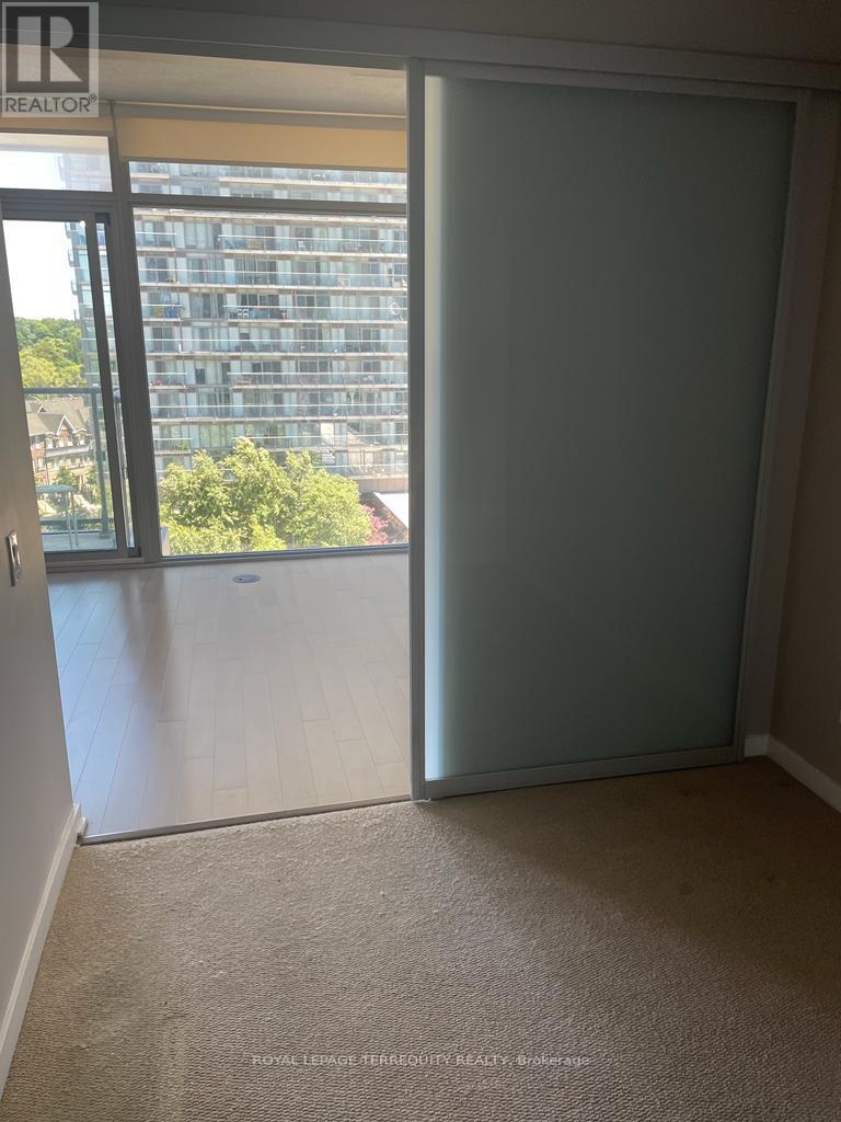 713 - 105 The Queensway, Toronto (High Park-Swansea), Ontario  M6S 5B5 - Photo 14 - W12212696