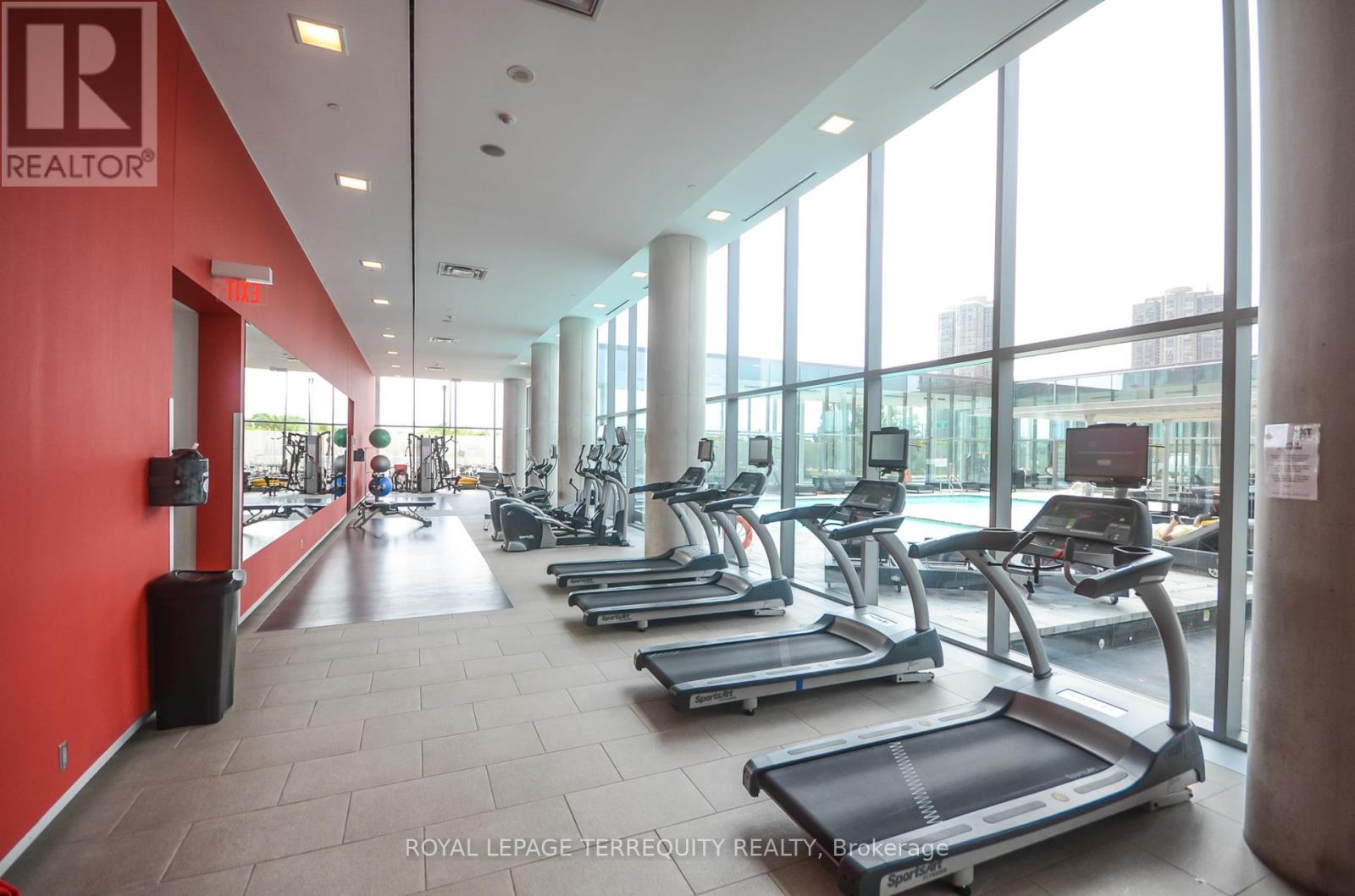 713 - 105 The Queensway, Toronto (High Park-Swansea), Ontario  M6S 5B5 - Photo 4 - W12212696
