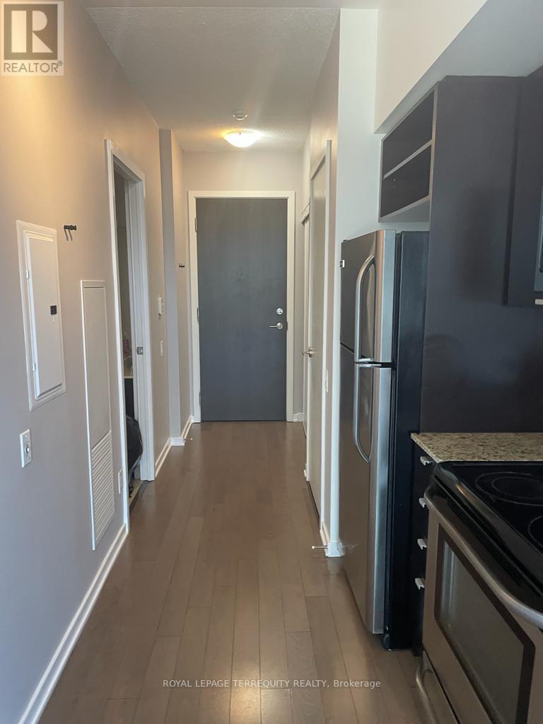 713 - 105 The Queensway, Toronto (High Park-Swansea), Ontario  M6S 5B5 - Photo 8 - W12212696
