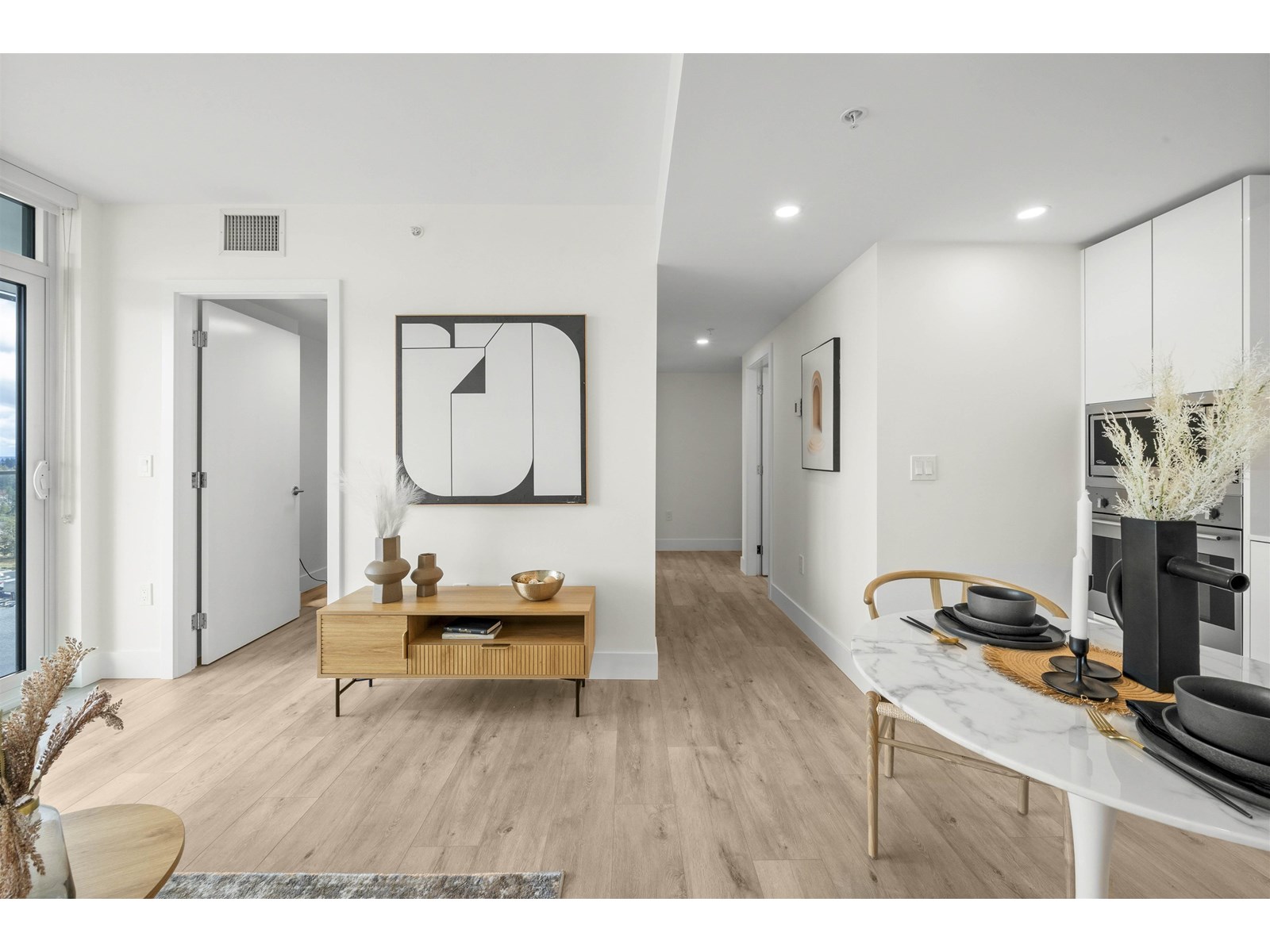2401 10428 Whalley Boulevard, Surrey, British Columbia  V3T 1W6 - Photo 11 - R3014216