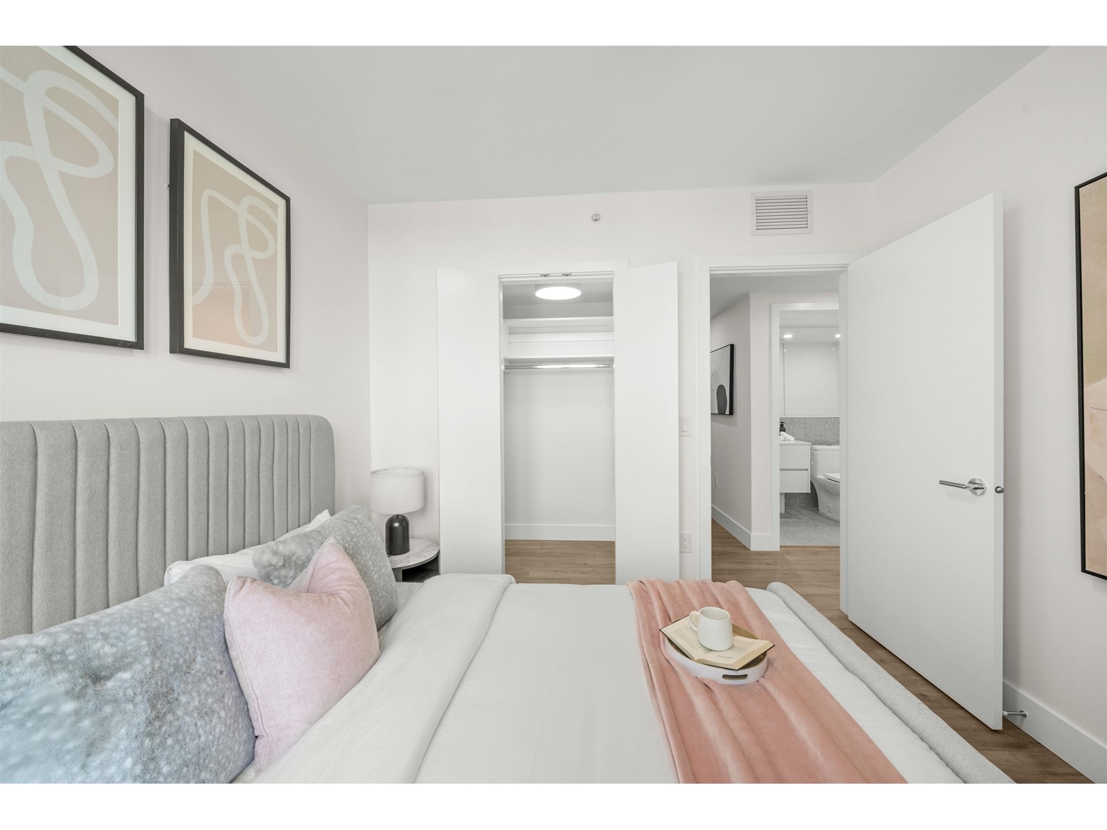 2401 10428 Whalley Boulevard, Surrey, British Columbia  V3T 1W6 - Photo 15 - R3014216