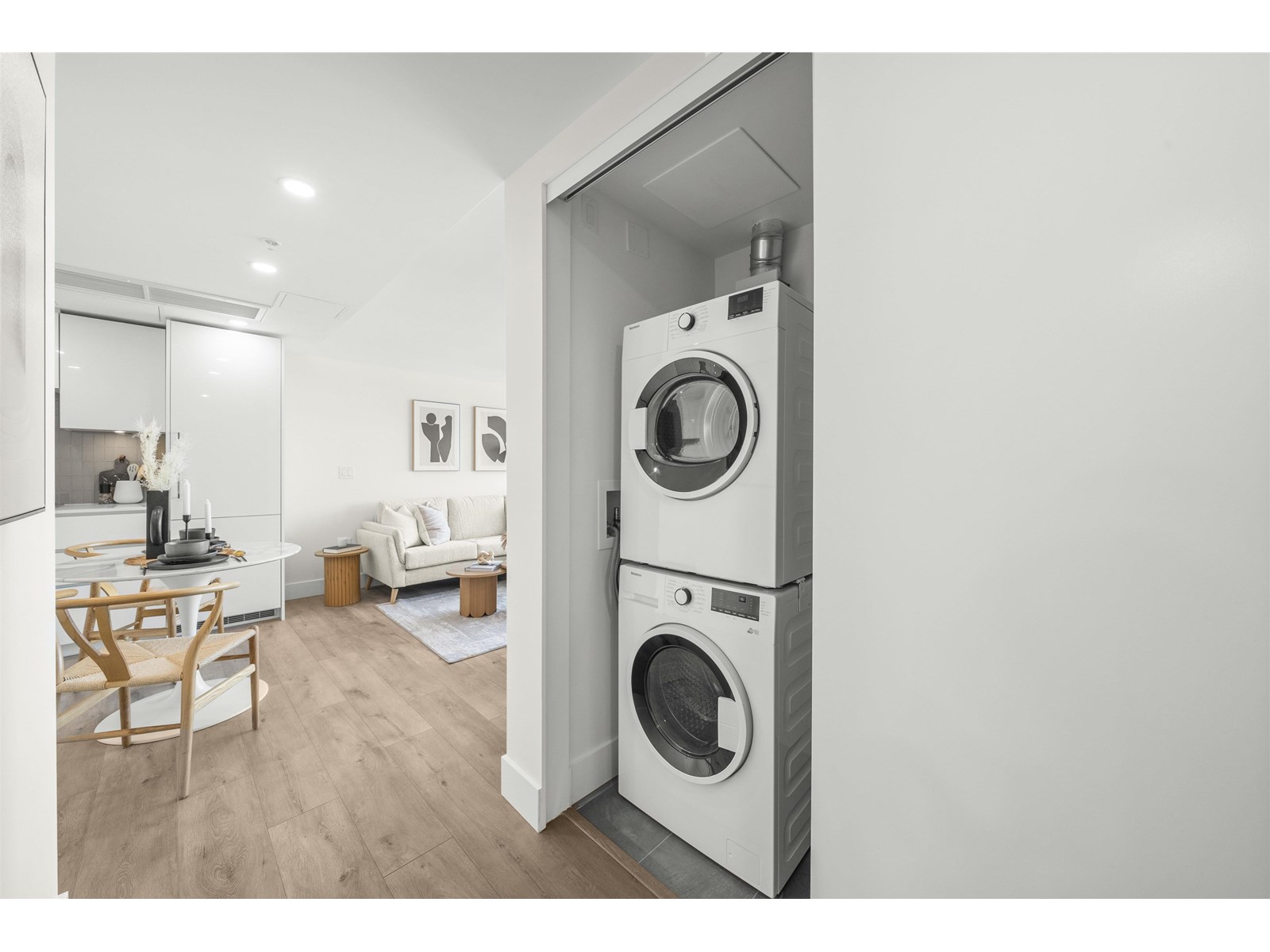 2401 10428 Whalley Boulevard, Surrey, British Columbia  V3T 1W6 - Photo 18 - R3014216