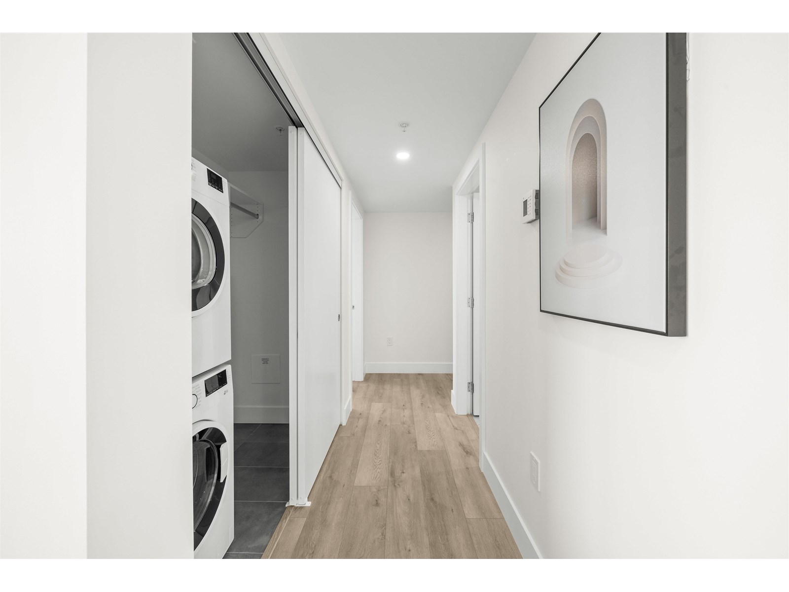 2401 10428 Whalley Boulevard, Surrey, British Columbia  V3T 1W6 - Photo 19 - R3014216
