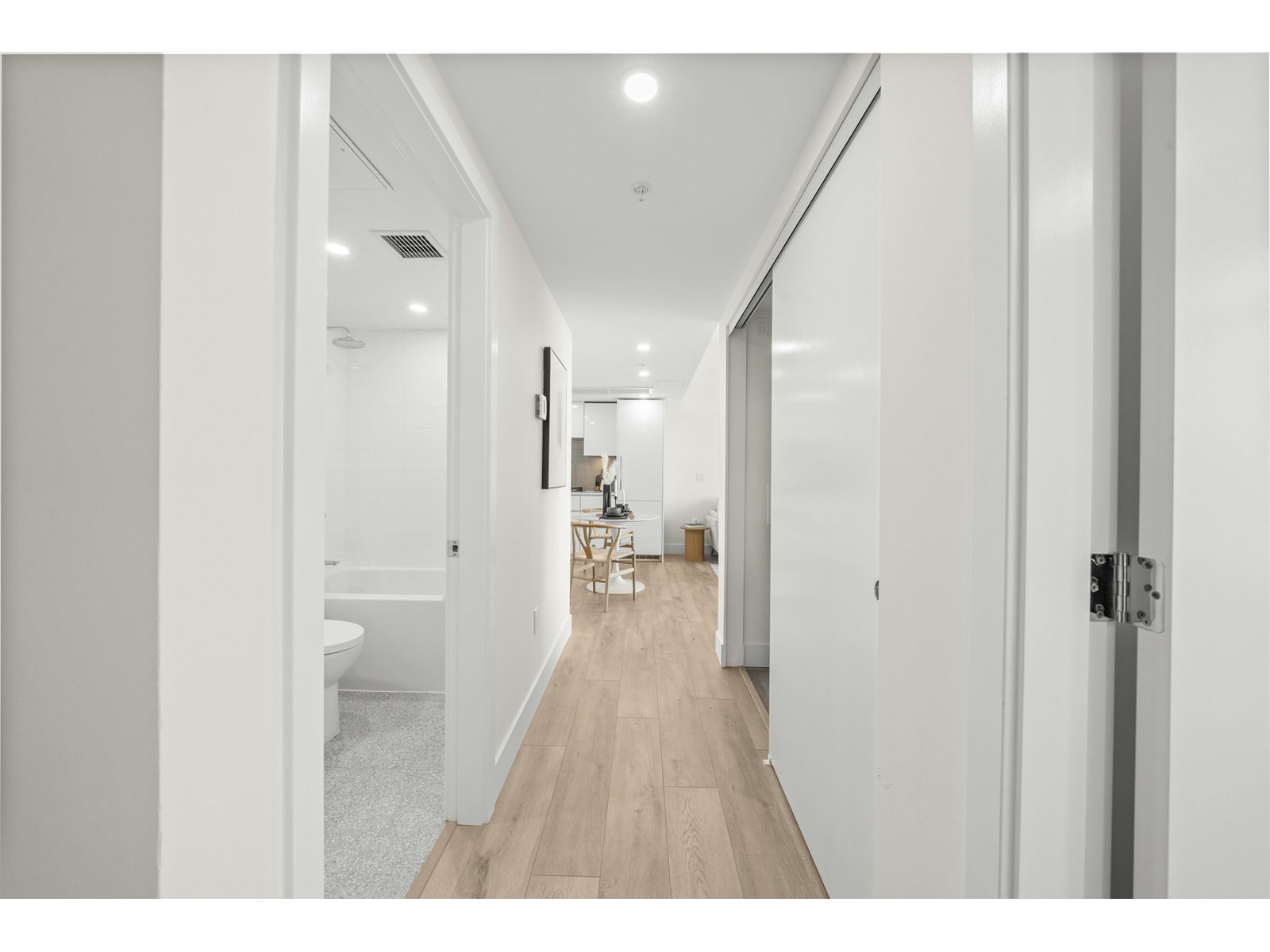 2401 10428 Whalley Boulevard, Surrey, British Columbia  V3T 1W6 - Photo 20 - R3014216