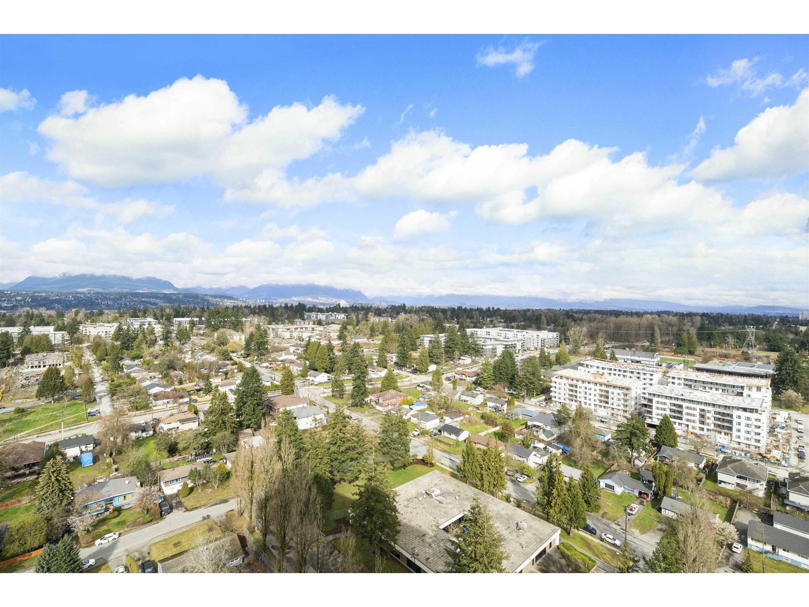 2401 10428 Whalley Boulevard, Surrey, British Columbia  V3T 1W6 - Photo 25 - R3014216
