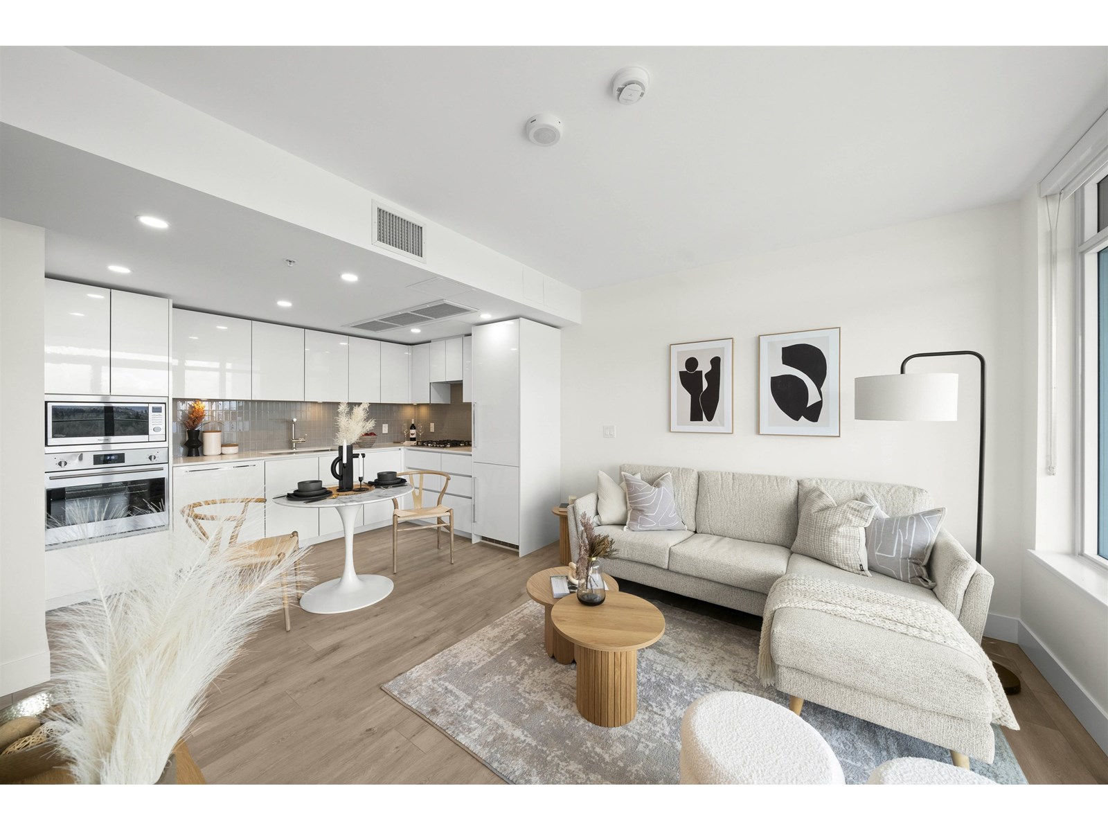 2401 10428 Whalley Boulevard, Surrey, British Columbia  V3T 1W6 - Photo 5 - R3014216