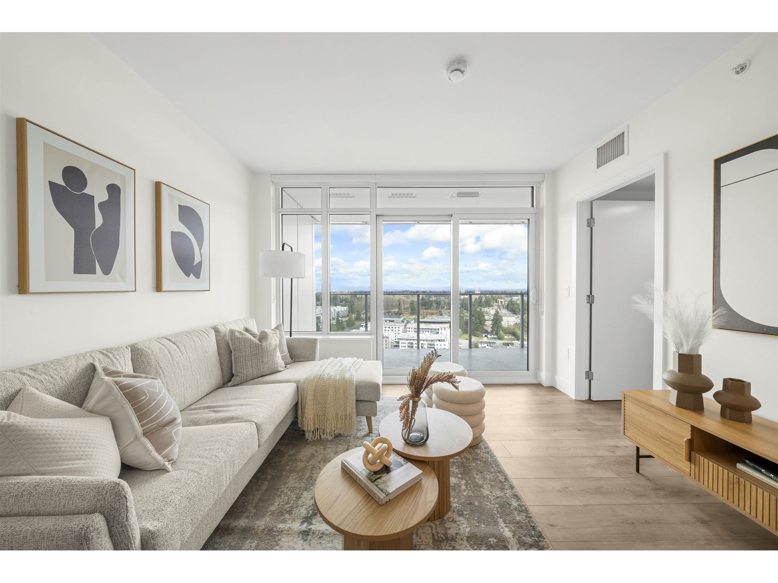 2401 10428 Whalley Boulevard, Surrey, British Columbia  V3T 1W6 - Photo 7 - R3014216