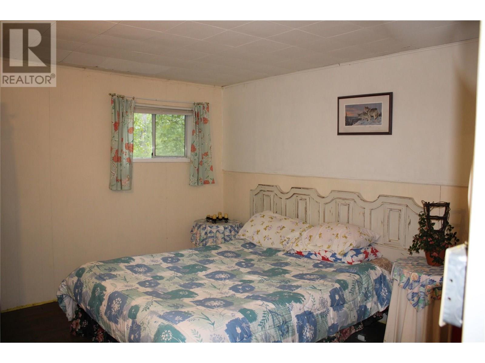 1281 Hoskins Road, Seymour Arm, British Columbia  V0E 2V2 - Photo 5 - 10351713