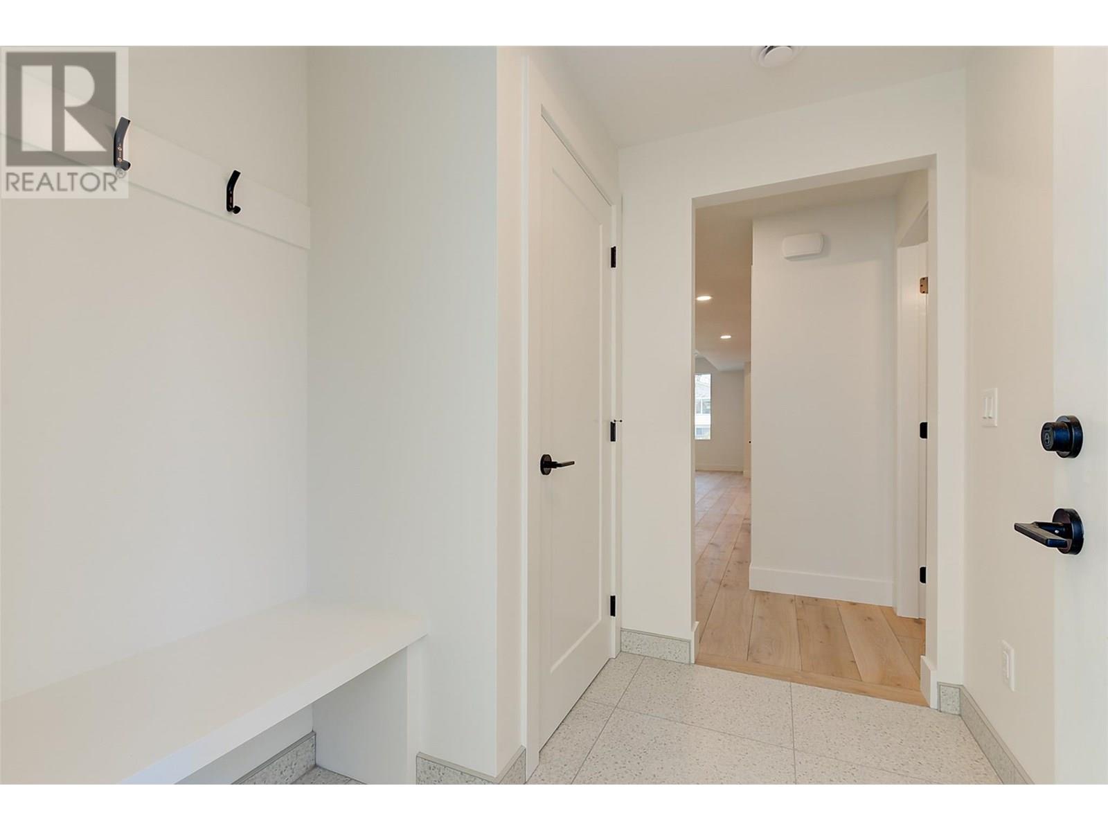 857 Kinnear Court, Kelowna, British Columbia  V1Y 8A9 - Photo 45 - 10351691