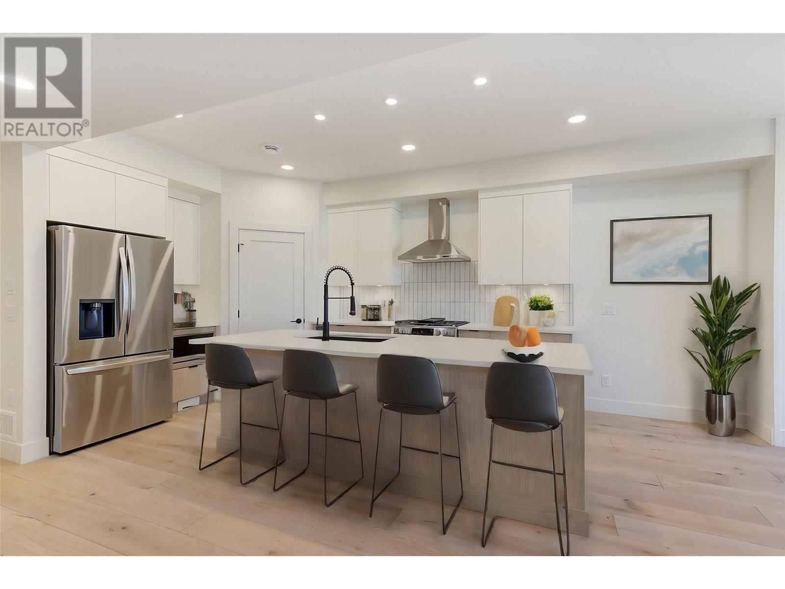 857 Kinnear Court, Kelowna, British Columbia  V1Y 8A9 - Photo 6 - 10351691