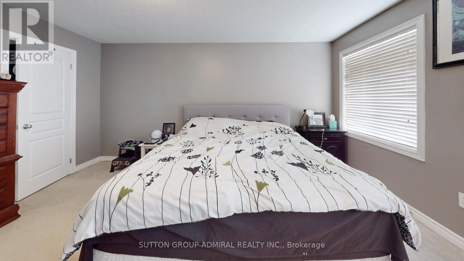 39 Draper Street, Brantford, Ontario  N3T 6R1 - Photo 5 - X12212627
