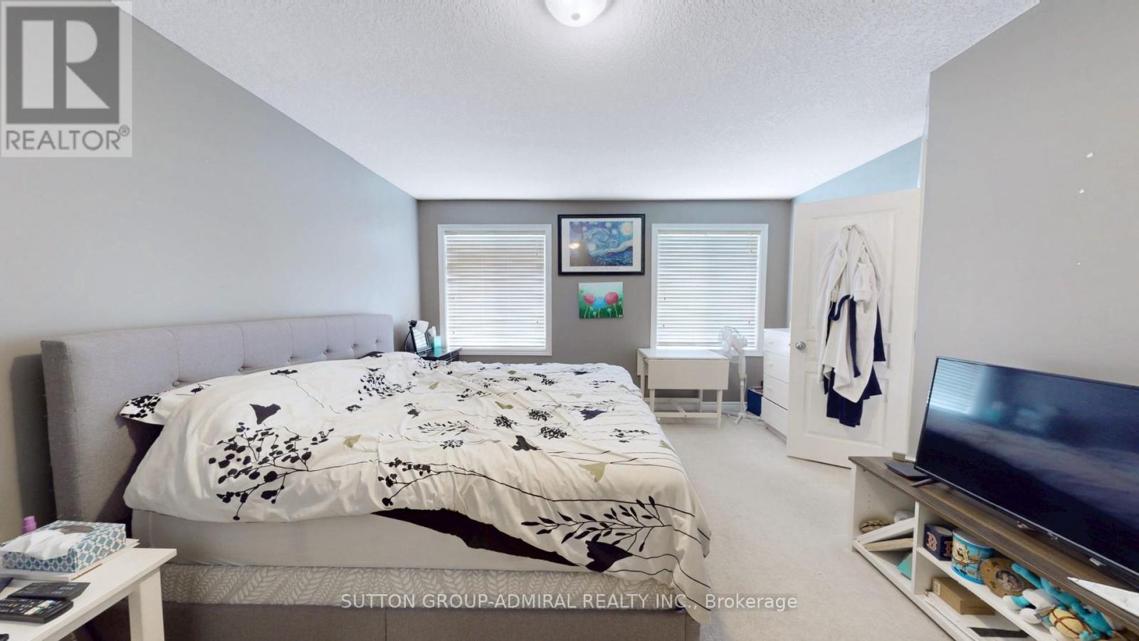 39 Draper Street, Brantford, Ontario  N3T 6R1 - Photo 6 - X12212627