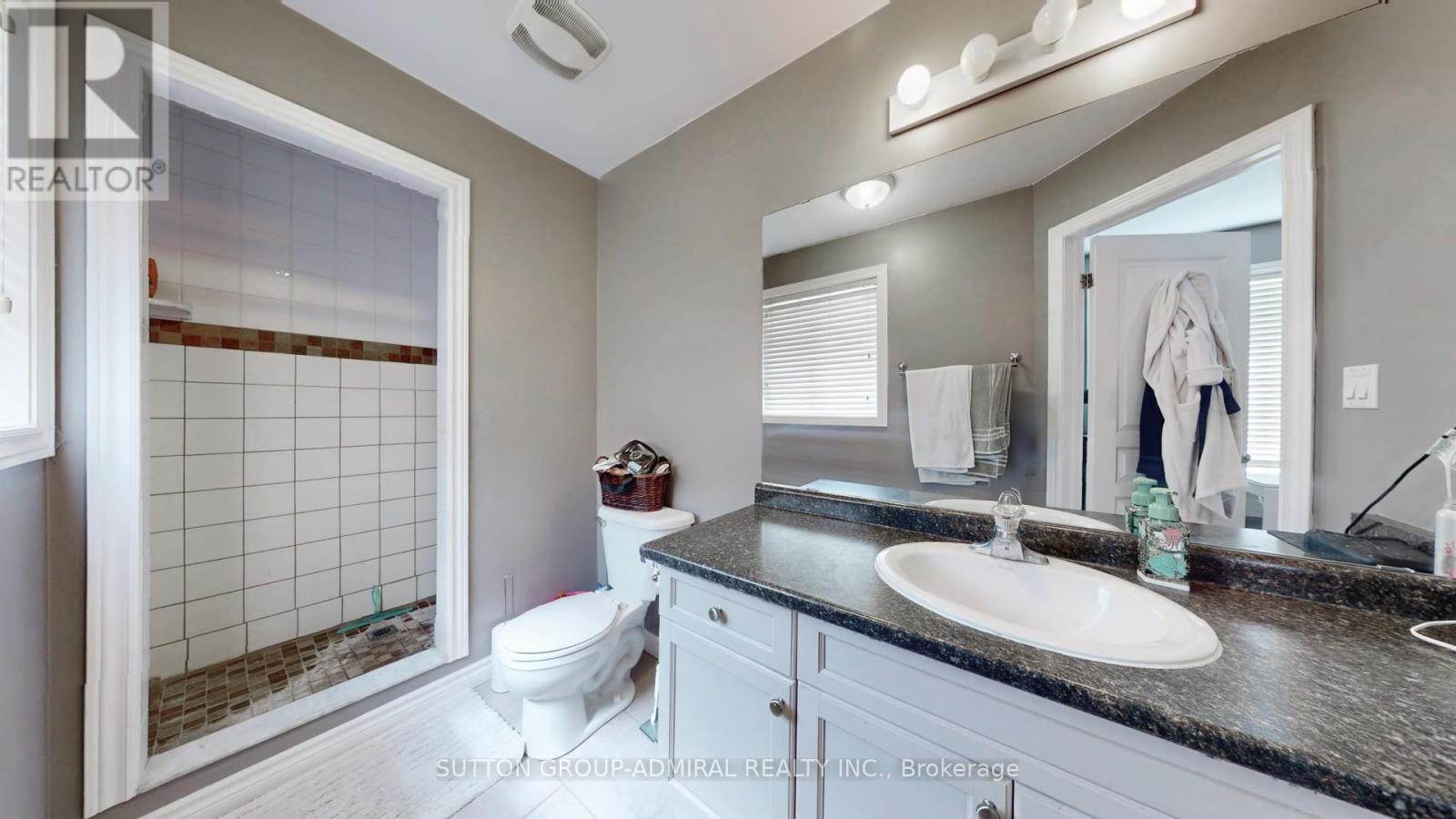 39 Draper Street, Brantford, Ontario  N3T 6R1 - Photo 7 - X12212627