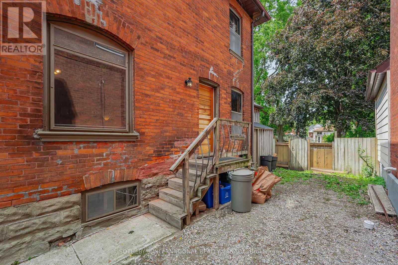 98 Marlborough Street, Brantford, Ontario  N3T 2S5 - Photo 39 - X12212645