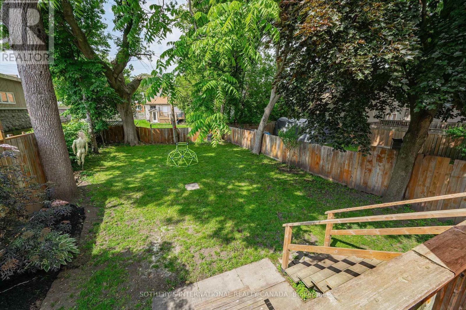 98 Marlborough Street, Brantford, Ontario  N3T 2S5 - Photo 43 - X12212645