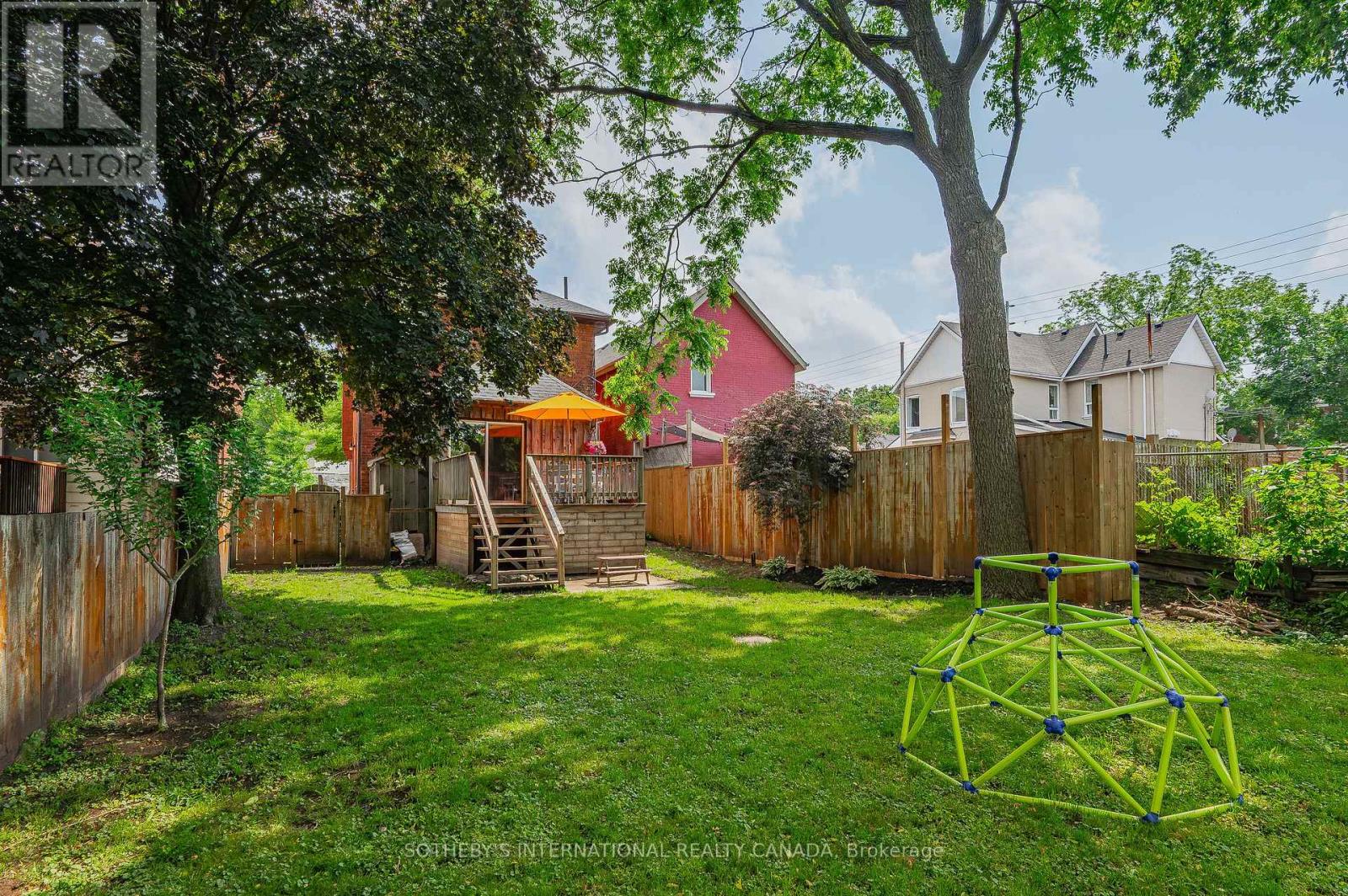 98 Marlborough Street, Brantford, Ontario  N3T 2S5 - Photo 48 - X12212645