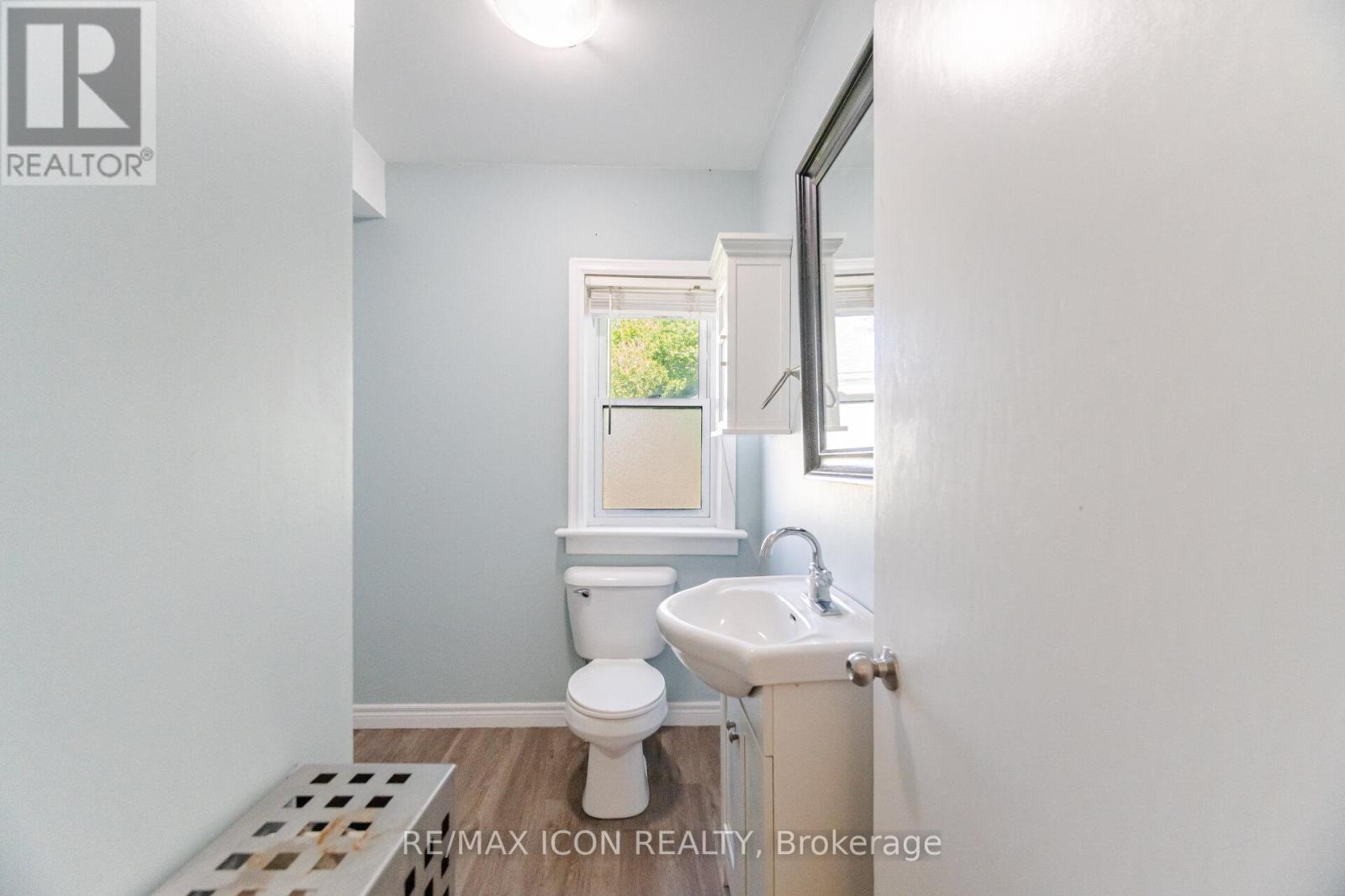 64 Sheldon Avenue N, Kitchener, Ontario  N2H 3M4 - Photo 14 - X12212664