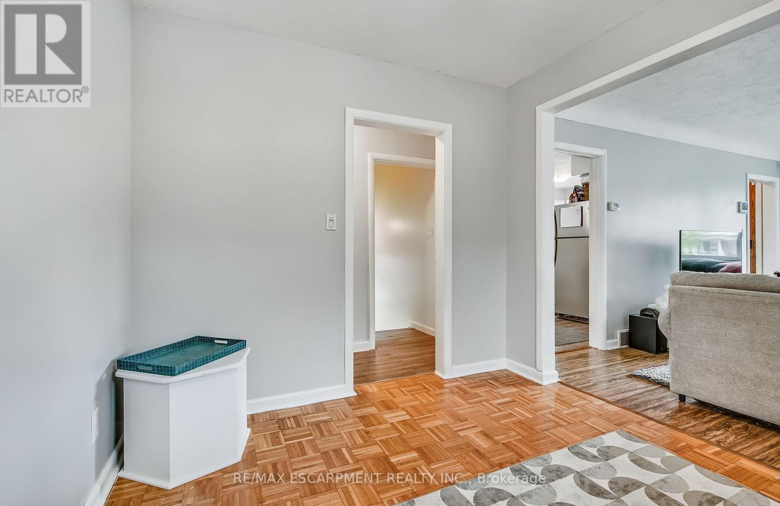 379 East 18th Street, Hamilton, Ontario  L9A 4P7 - Photo 15 - X12212668
