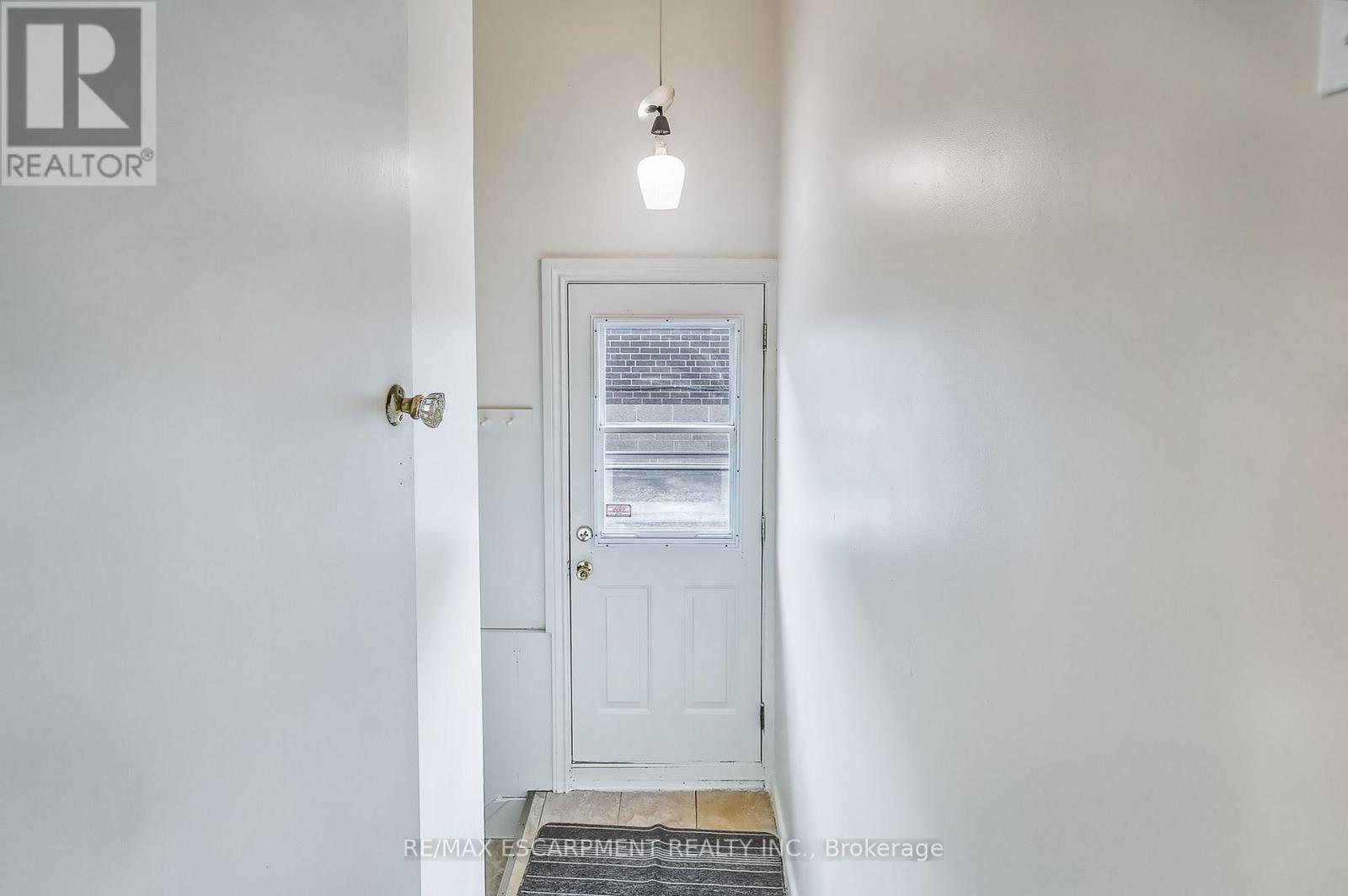 379 East 18th Street, Hamilton, Ontario  L9A 4P7 - Photo 32 - X12212668