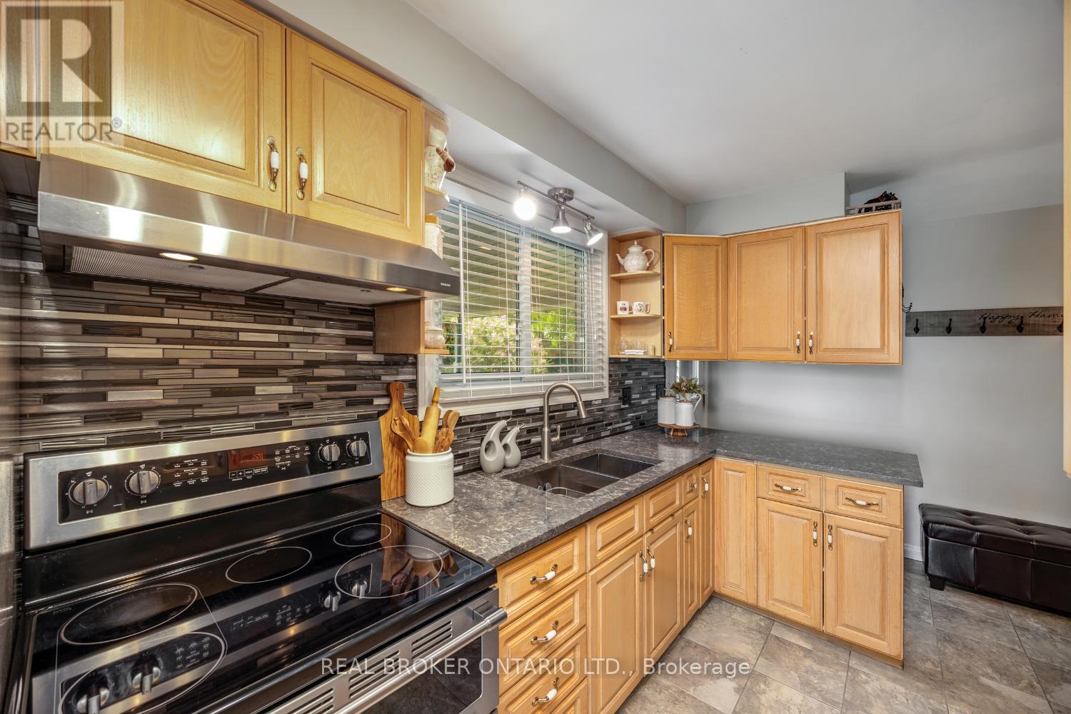 6305 Leskard Road, Clarington, Ontario  L0B 1M0 - Photo 10 - E12212976