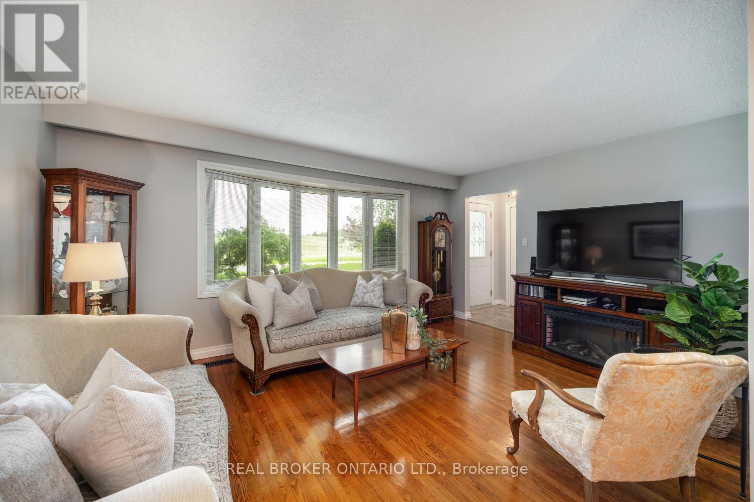 6305 Leskard Road, Clarington, Ontario  L0B 1M0 - Photo 15 - E12212976