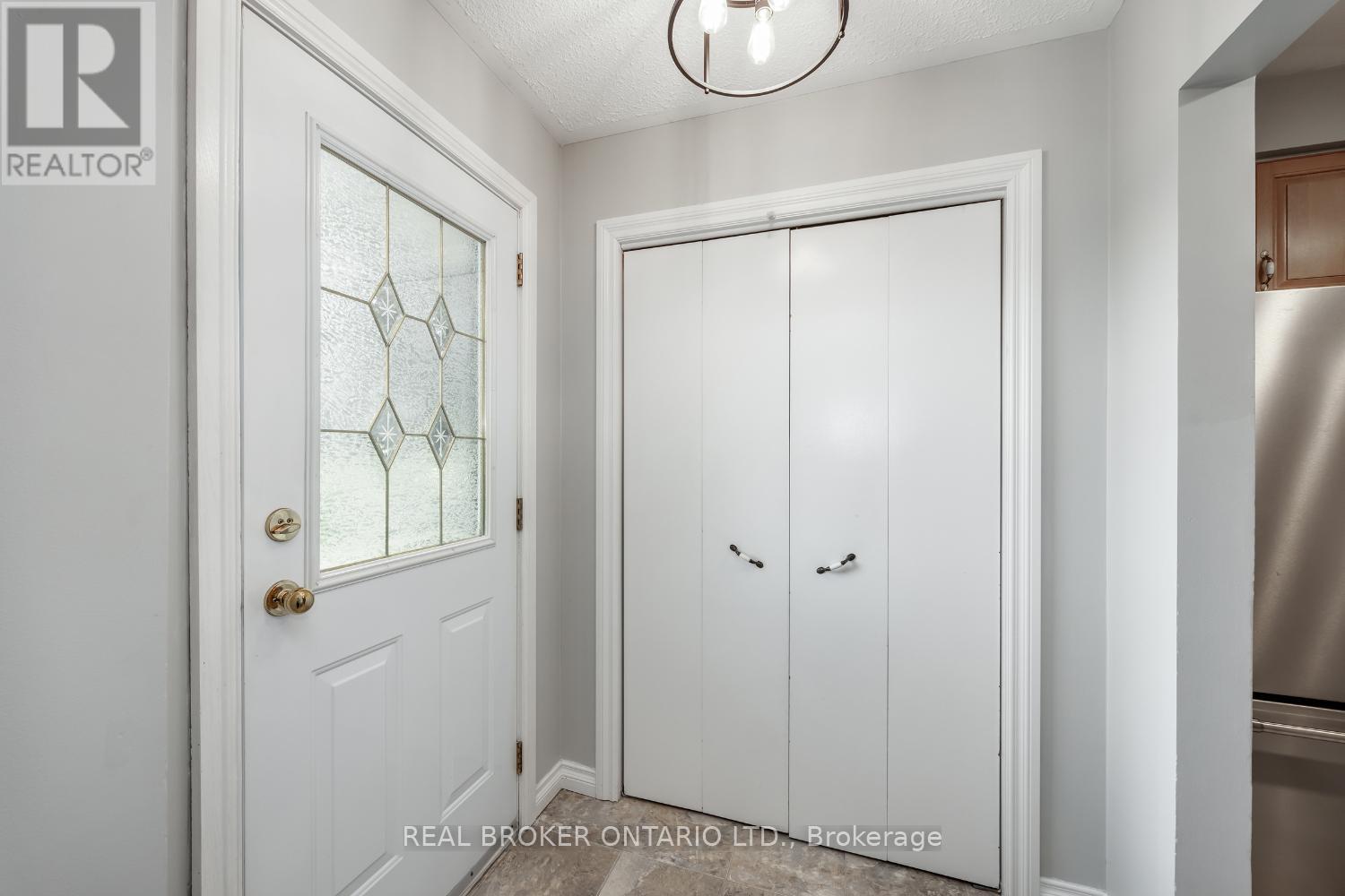 6305 Leskard Road, Clarington, Ontario  L0B 1M0 - Photo 6 - E12212976