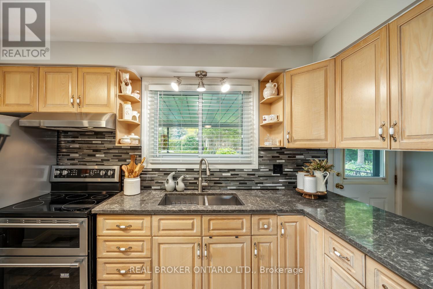 6305 Leskard Road, Clarington, Ontario  L0B 1M0 - Photo 8 - E12212976