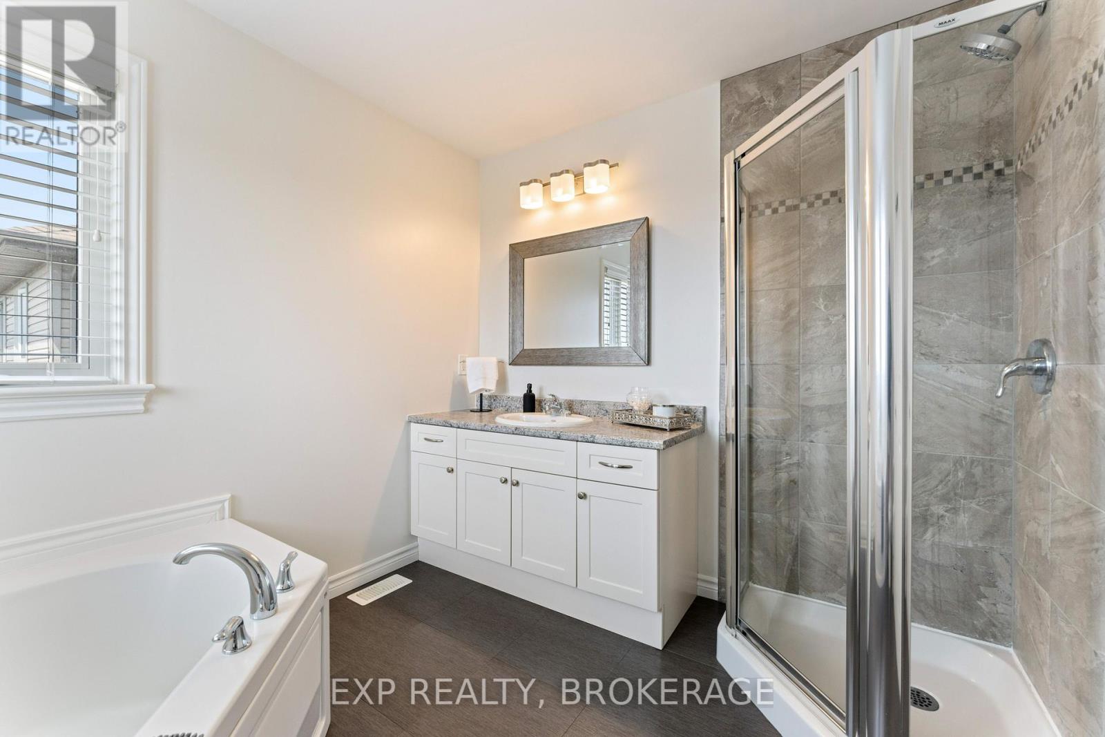 125 Saul Street, Loyalist (Odessa), Ontario  K0H 2H0 - Photo 30 - X12213019