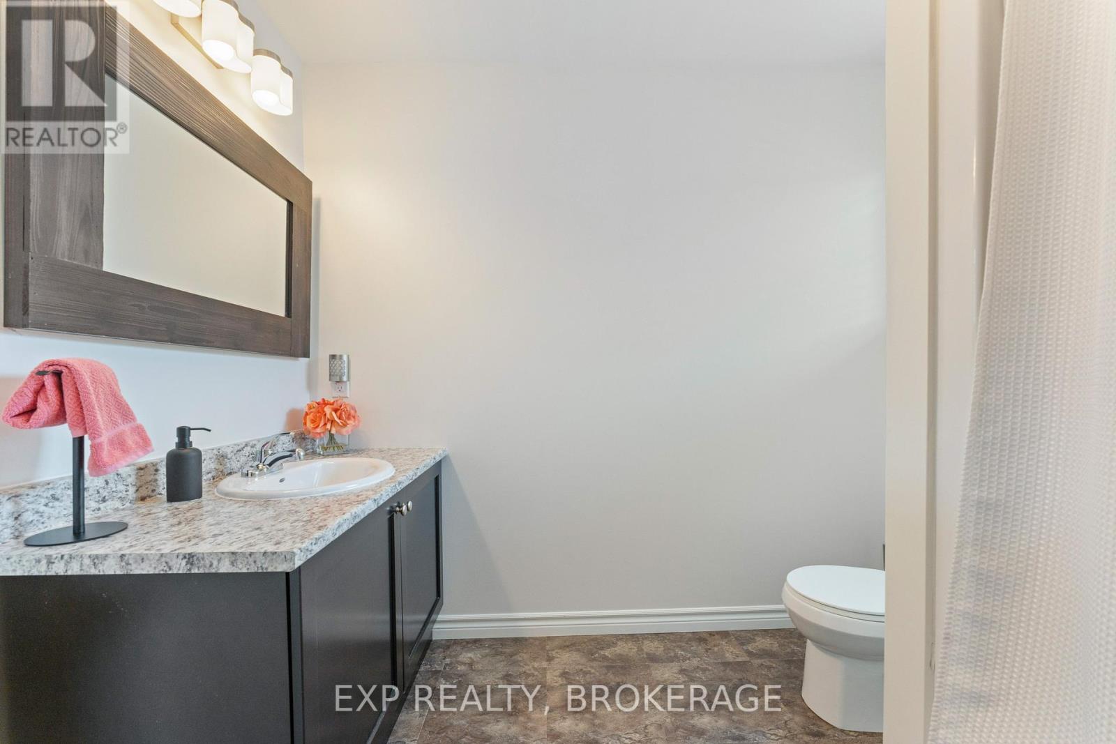 125 Saul Street, Loyalist (Odessa), Ontario  K0H 2H0 - Photo 32 - X12213019