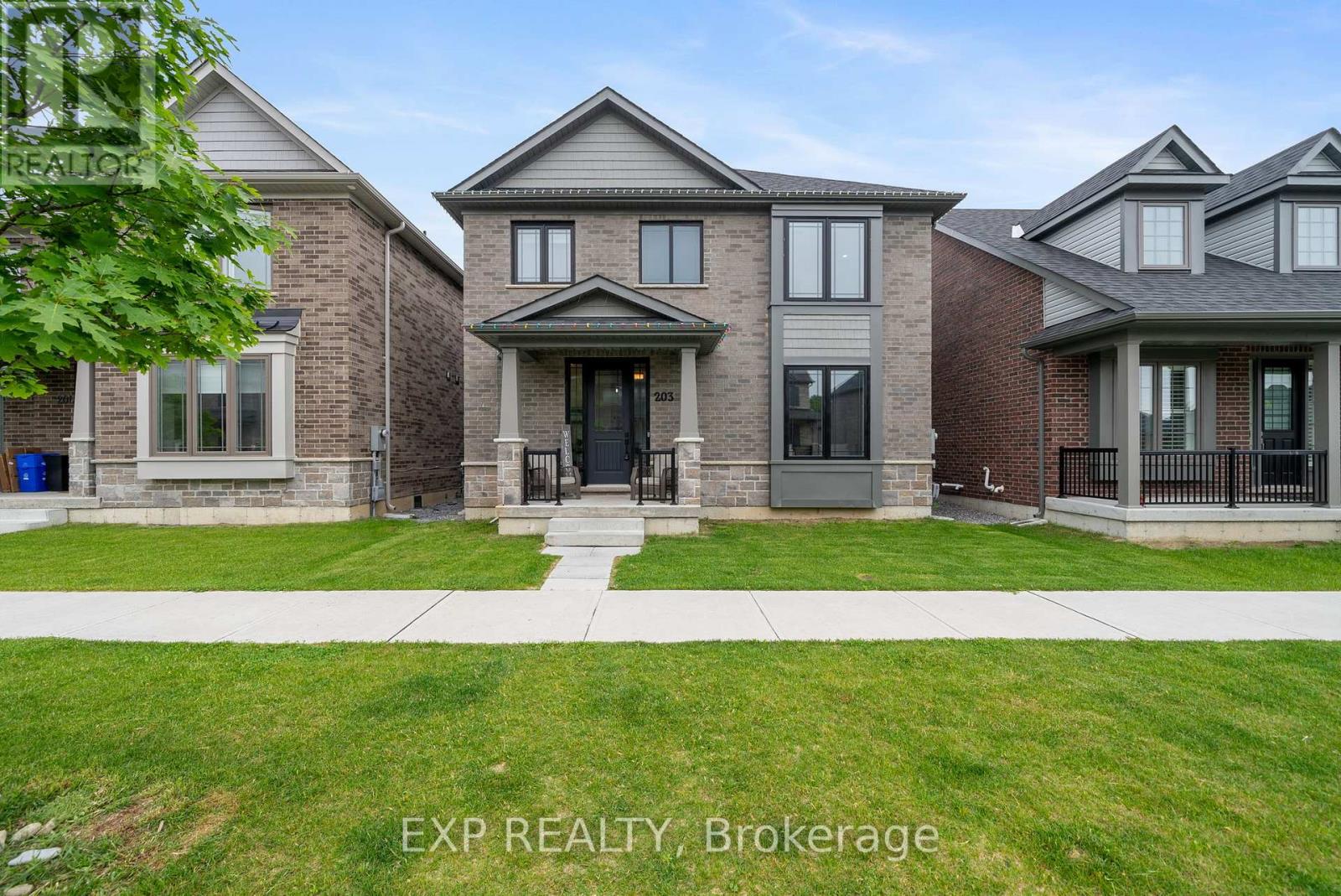 203 STRACHAN STREET, Port Hope, Ontario