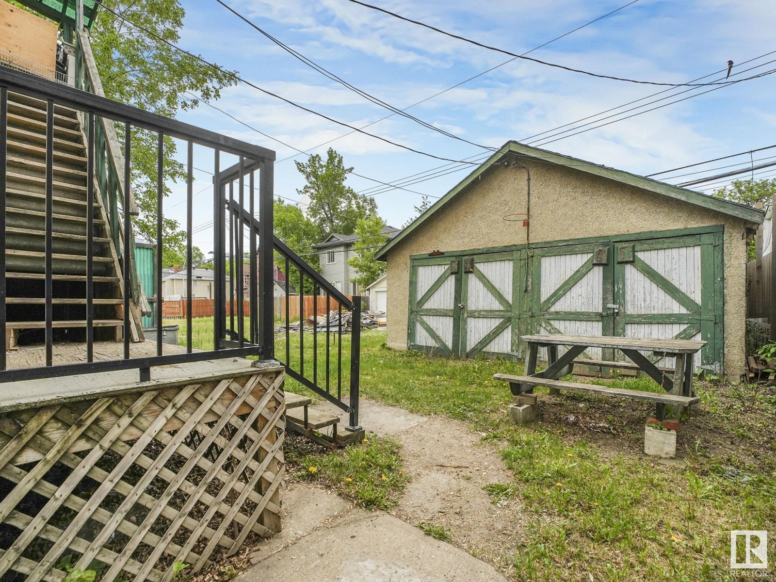 Property at 10713 93 ST NW NW image 3