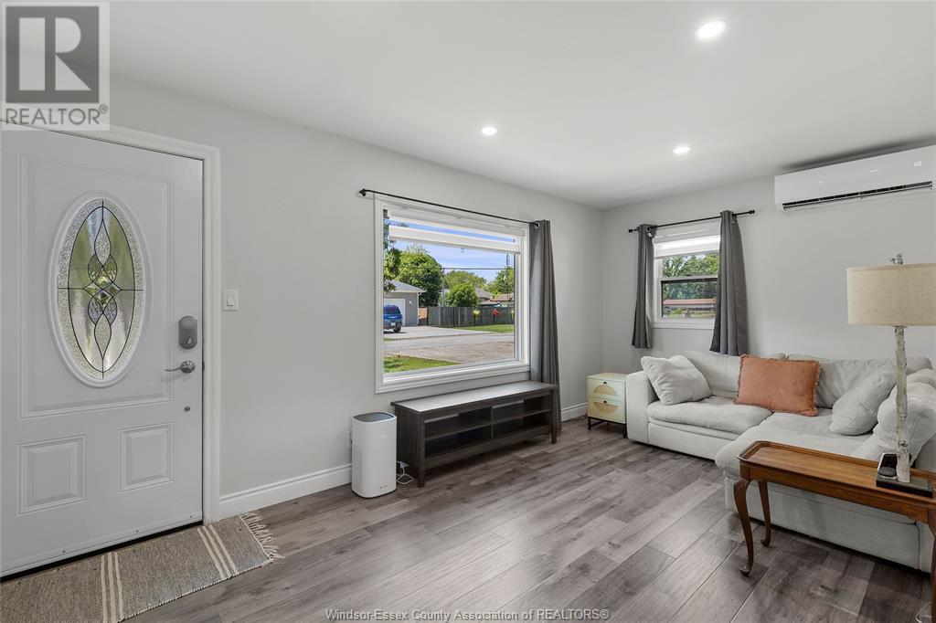 114 Nottingham, Harrow, Ontario  N0R 1G0 - Photo 4 - 25014782