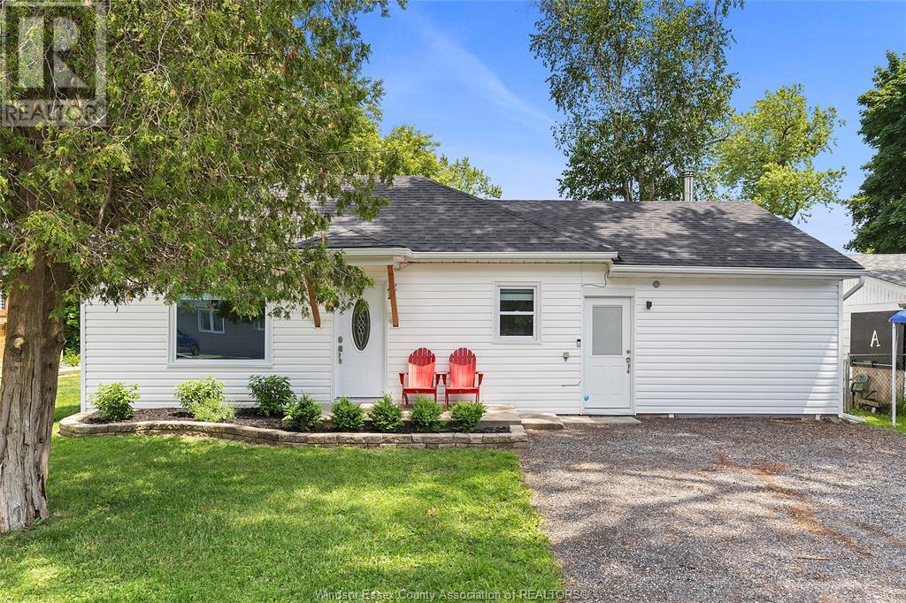 114 Nottingham, Harrow, Ontario  N0R 1G0 - Photo 2 - 25014782