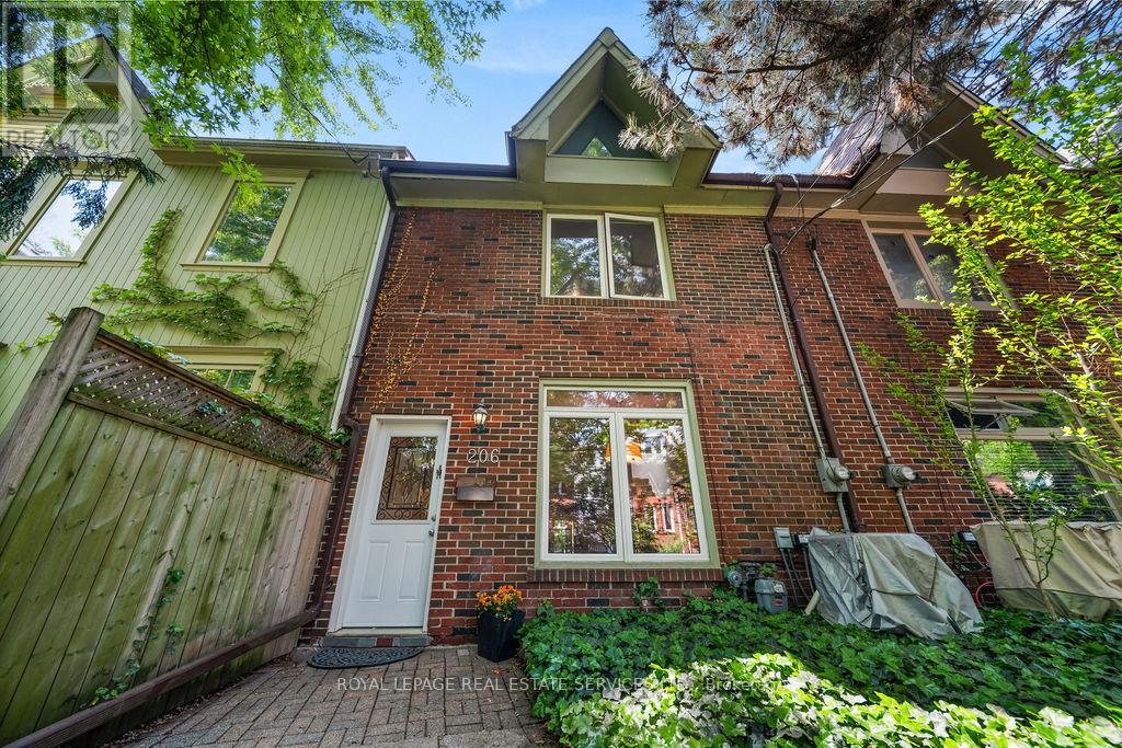 206 BERKELEY STREET, Toronto, Ontario