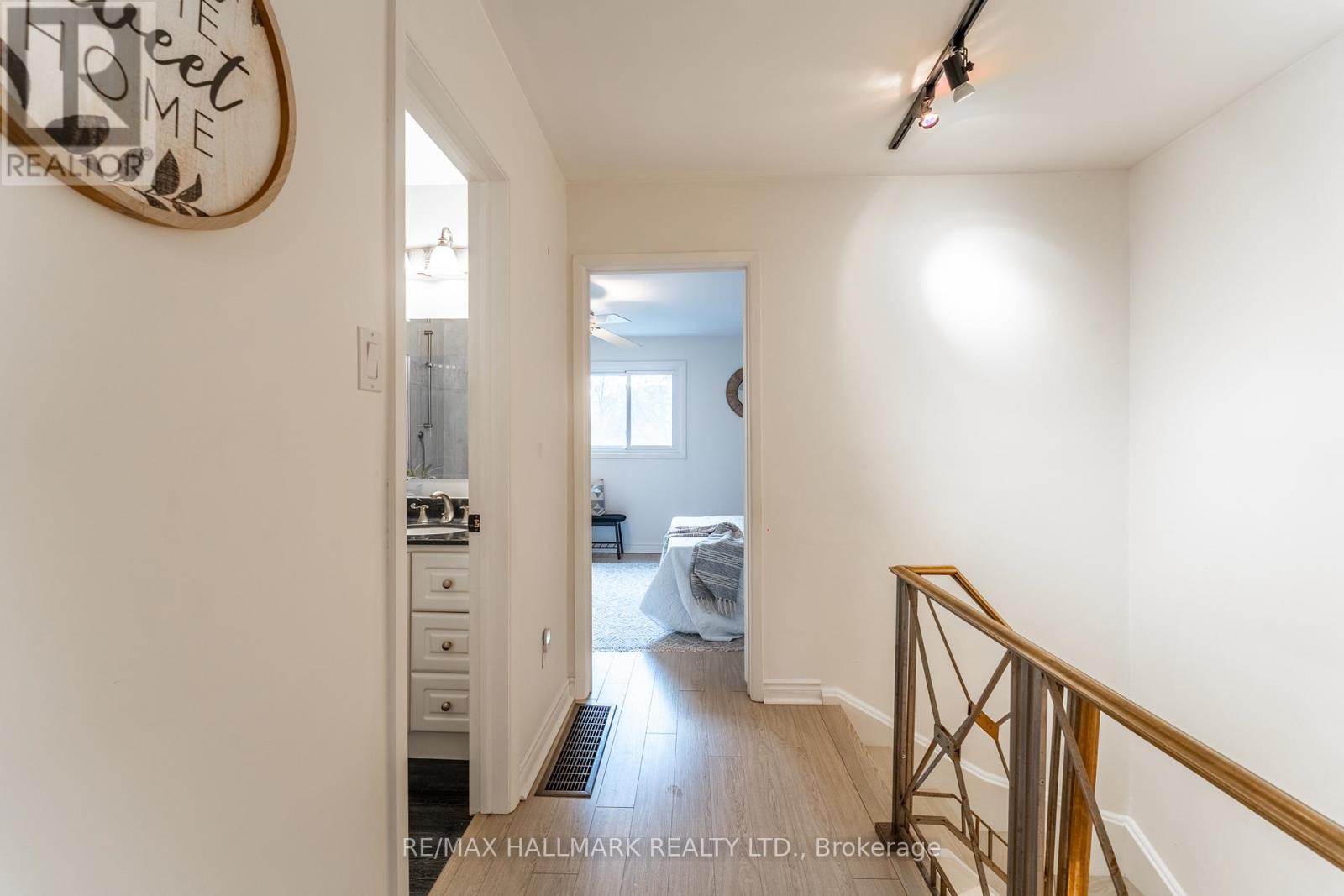 60 Bards Walkway, Toronto (Pleasant View), Ontario  M2J 4T9 - Photo 15 - C12212729